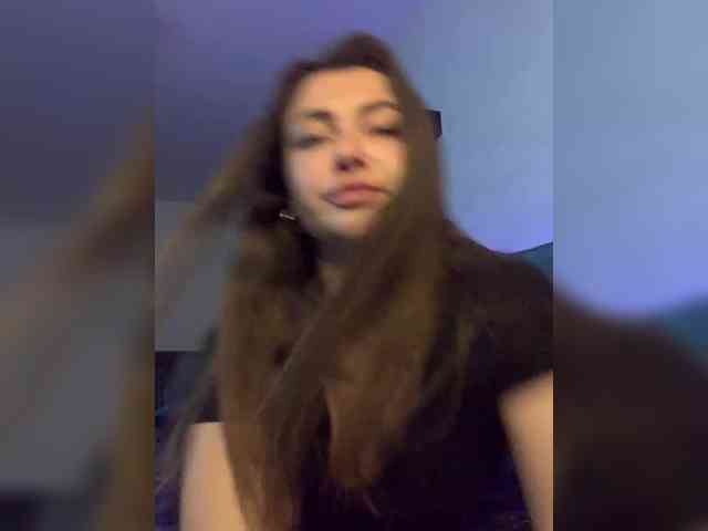 WILDGIRL webcam