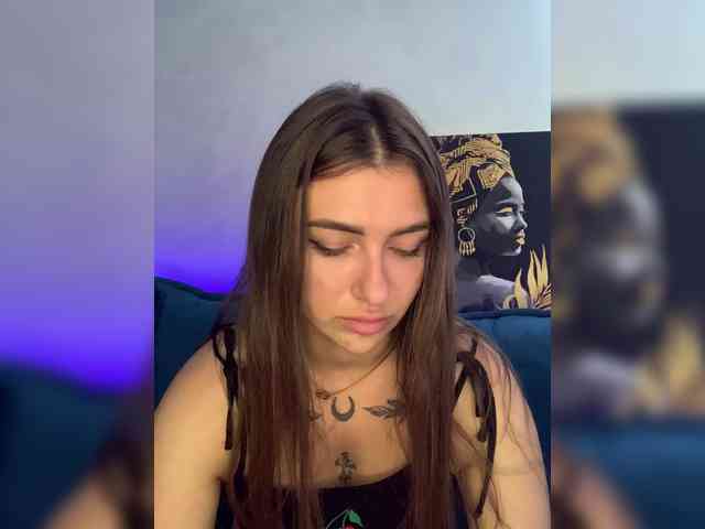 WILDGIRL webcam