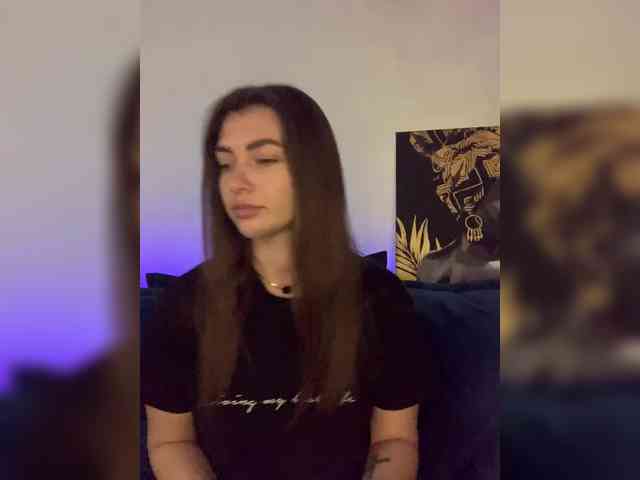 WILDGIRL webcam