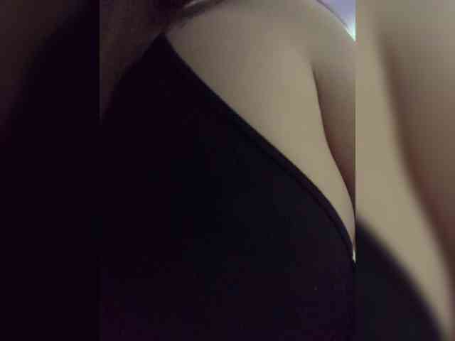 WILDGIRL webcam