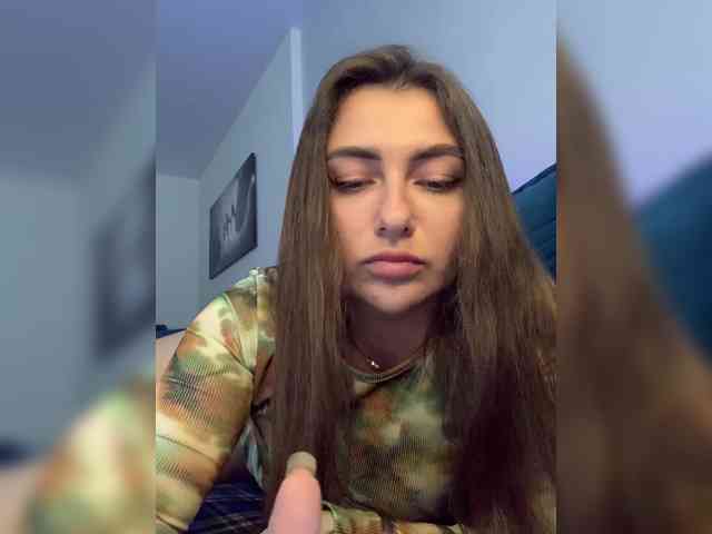 WILDGIRL webcam