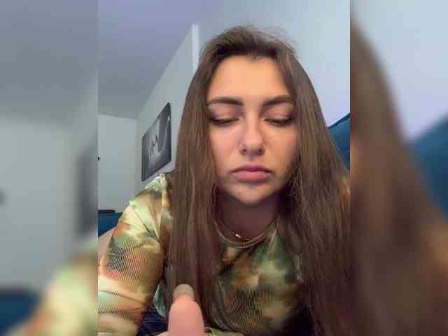 WILDGIRL webcam