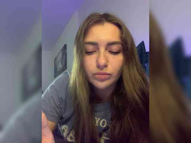 WILDGIRL webcam