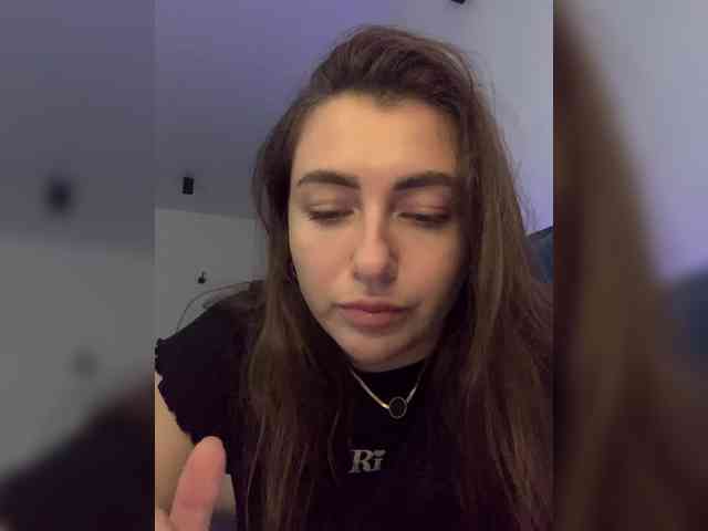 WILDGIRL webcam