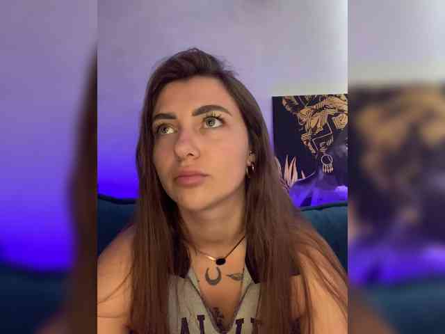WILDGIRL webcam