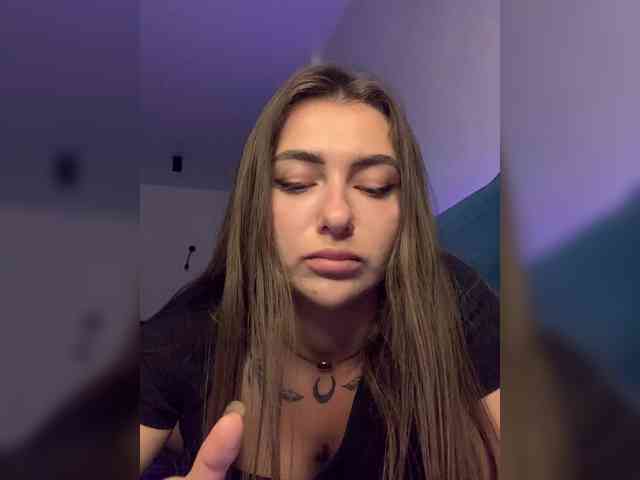 WILDGIRL webcam