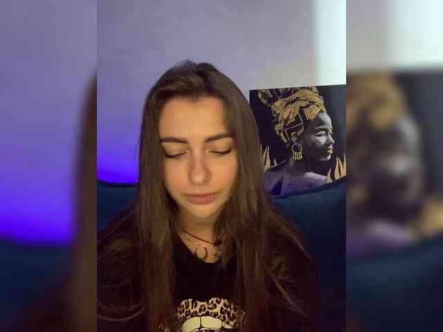 WILDGIRL webcam