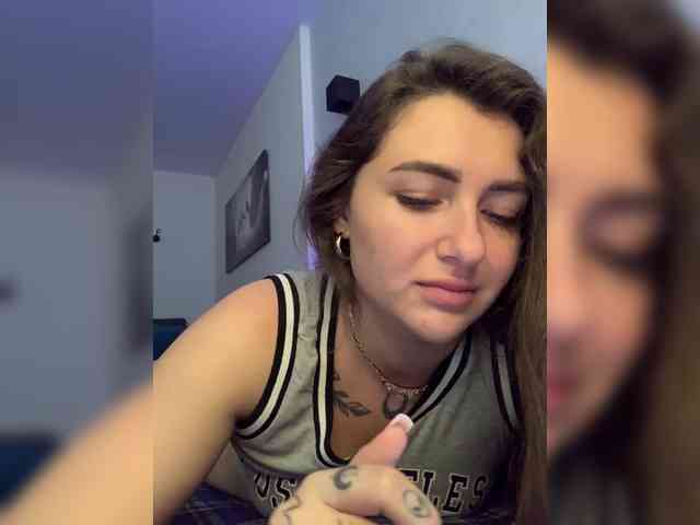 WILDGIRL webcam