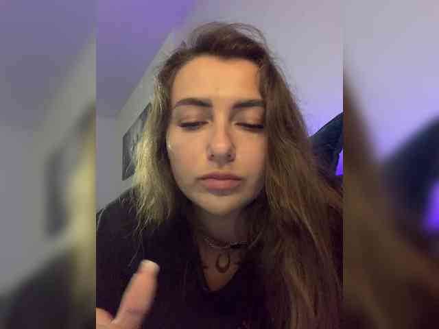 WILDGIRL webcam