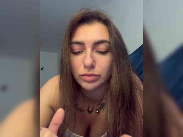 WILDGIRL webcam