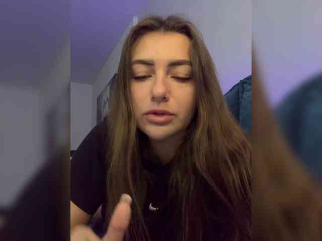 WILDGIRL webcam
