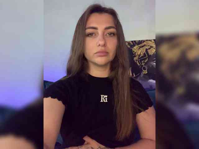 WILDGIRL webcam