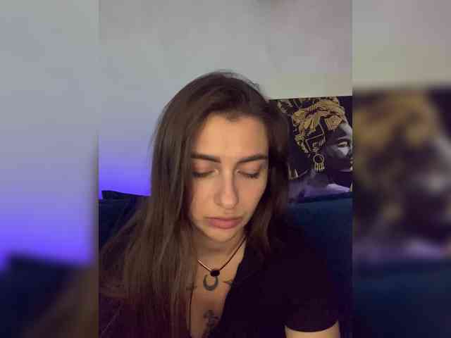 WILDGIRL webcam
