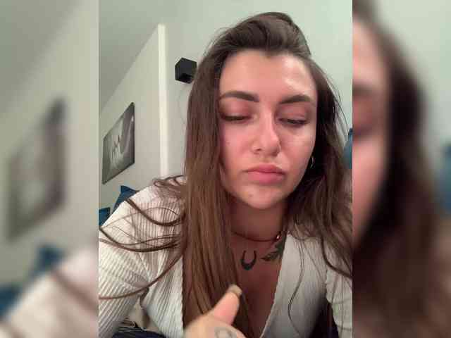 WILDGIRL Live Webcam on BongaCams