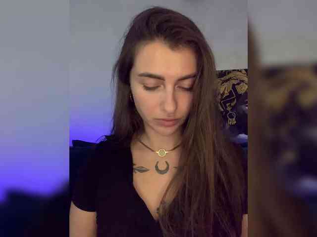 WILDGIRL webcam