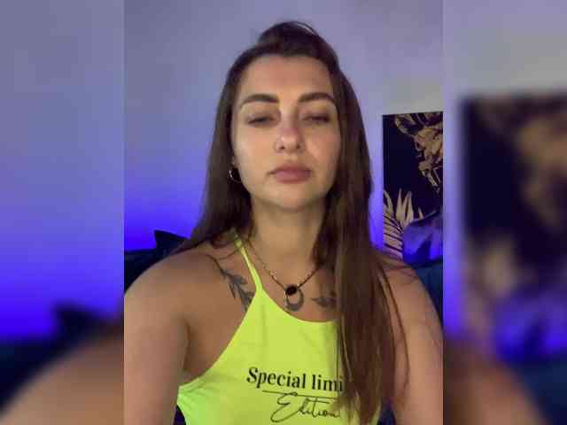 WILDGIRL webcam