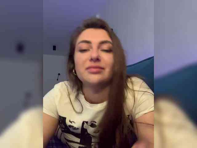 WILDGIRL webcam