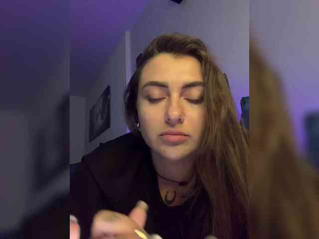 WILDGIRL webcam