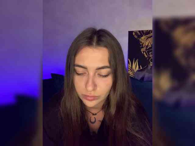 WILDGIRL webcam