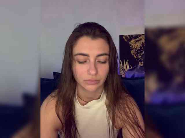 WILDGIRL webcam