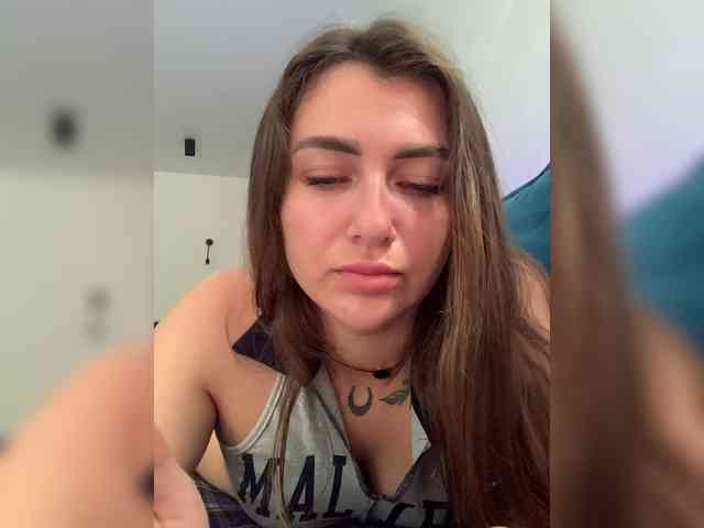 WILDGIRL webcam