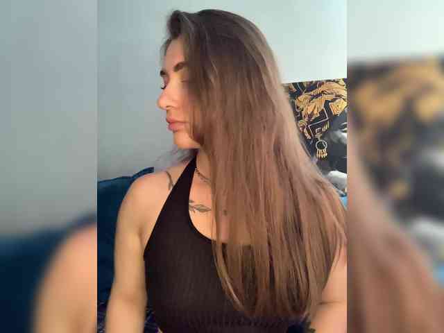 WILDGIRL webcam