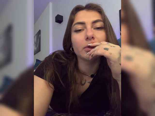 WILDGIRL webcam