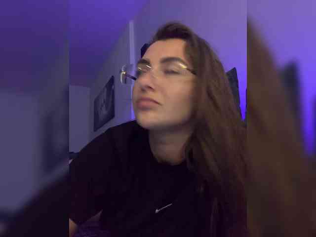 WILDGIRL webcam