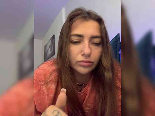 WILDGIRL webcam