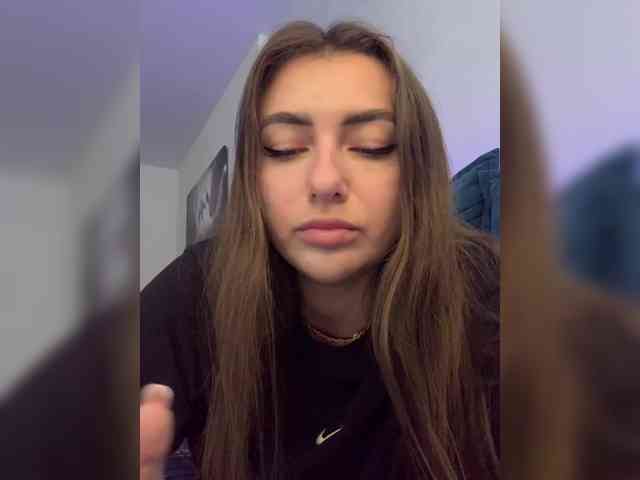 WILDGIRL webcam