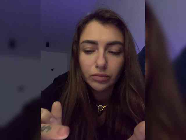 WILDGIRL webcam