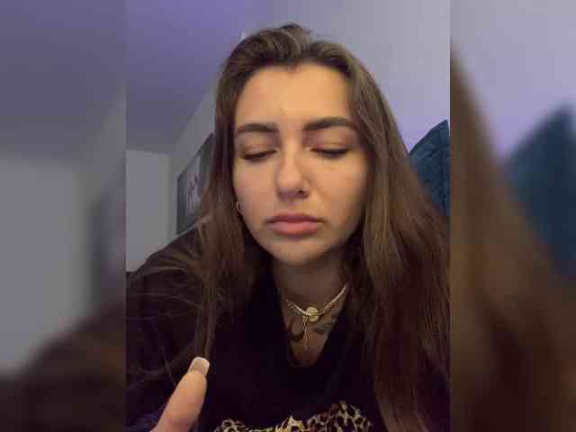 WILDGIRL webcam