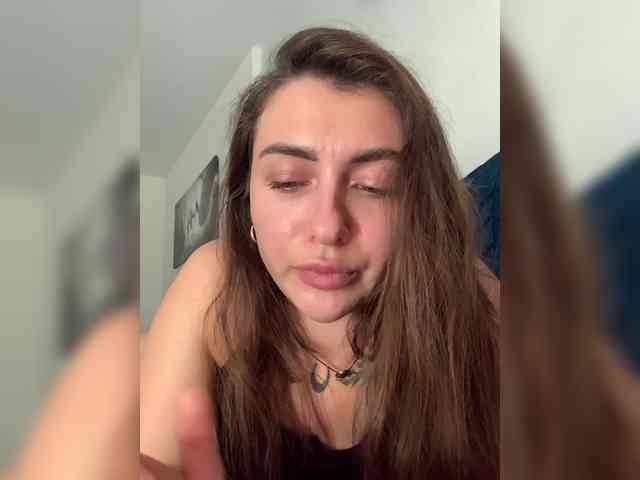 WILDGIRL webcam