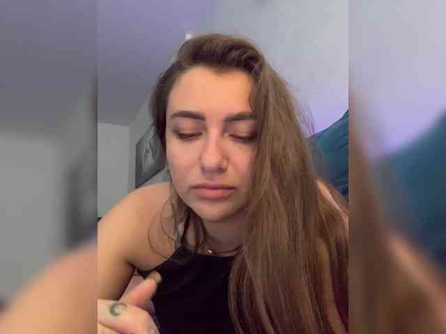 WILDGIRL webcam