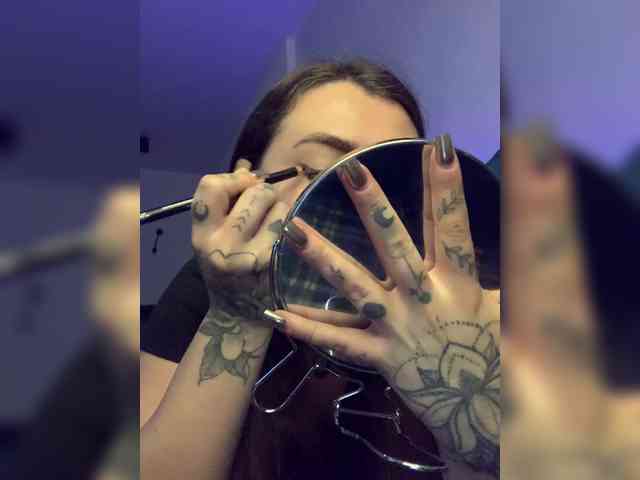 WILDGIRL webcam