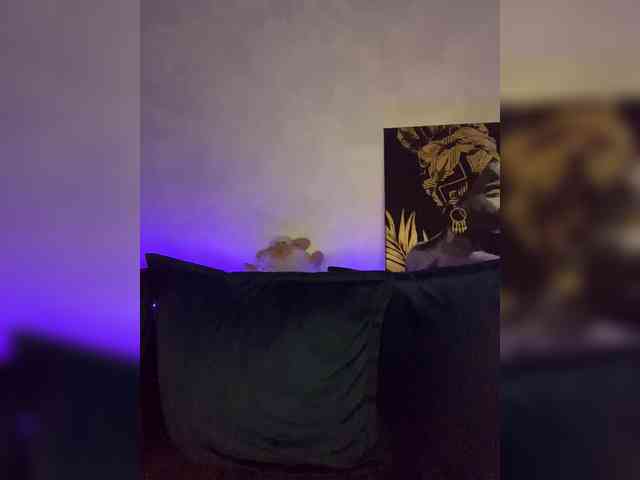 WILDGIRL webcam