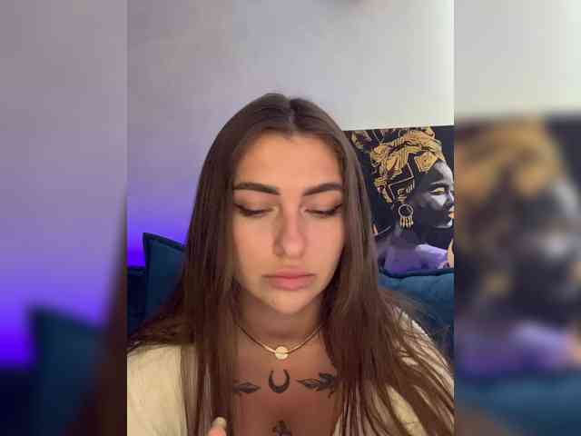 WILDGIRL webcam
