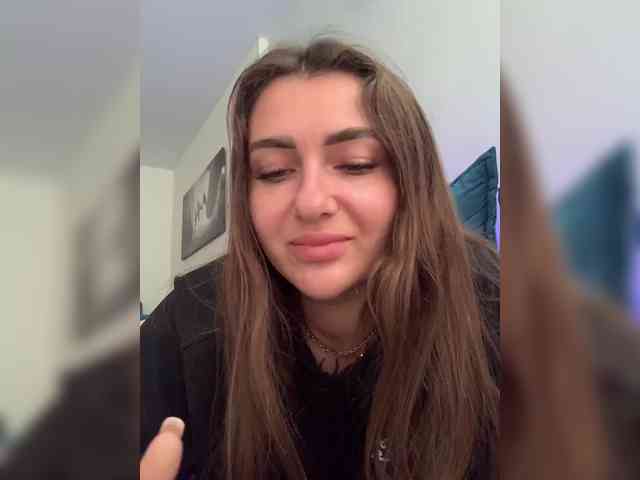 WILDGIRL webcam