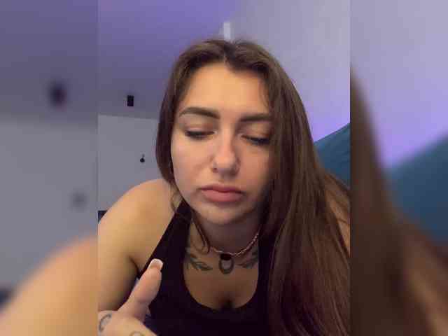 WILDGIRL webcam