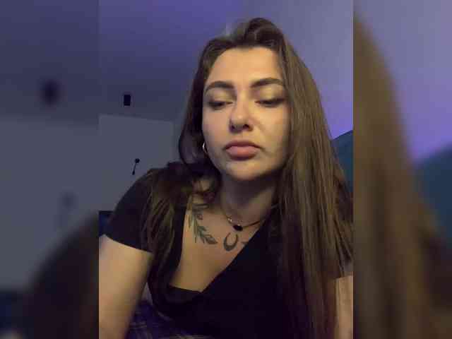 WILDGIRL webcam