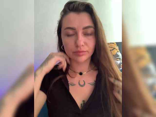 Модель: WILDGIRL