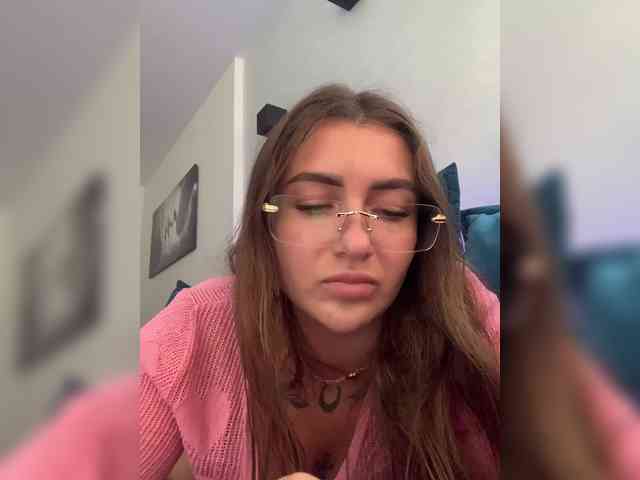 WILDGIRL webcam
