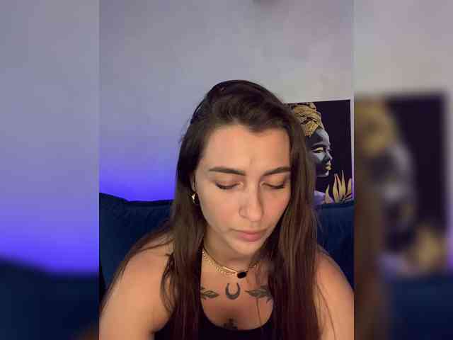 WILDGIRL webcam