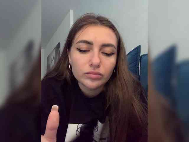 WILDGIRL webcam