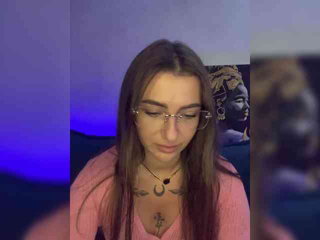 WILDGIRL webcam