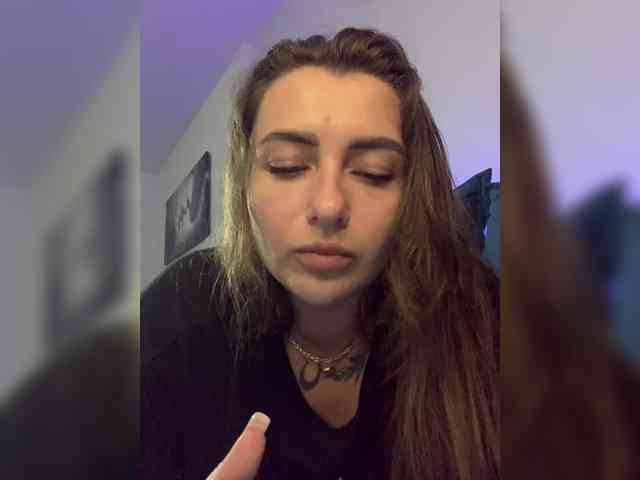 WILDGIRL webcam