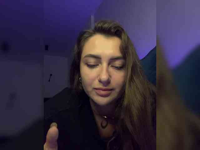 WILDGIRL webcam