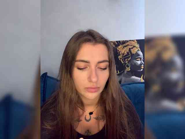 WILDGIRL webcam