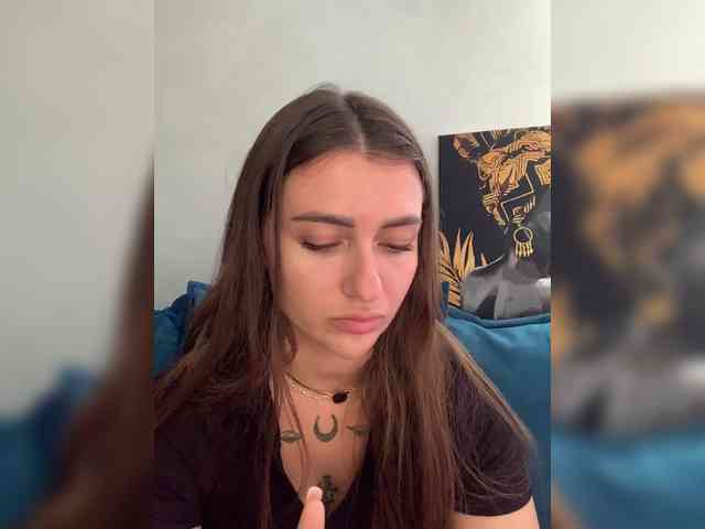 WILDGIRL webcam