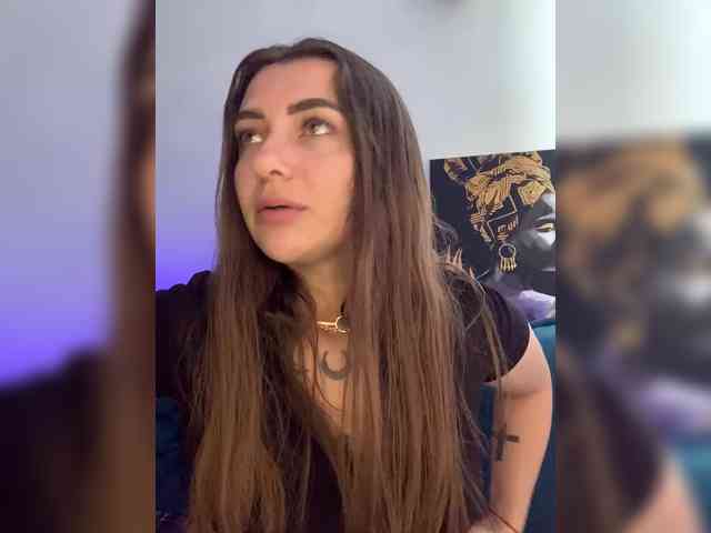 WILDGIRL webcam
